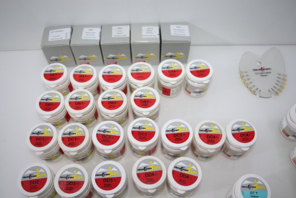 Preview: HERAEUS HeraCeram Sun Metallkeramik / Keramikmassen / Dentalkeramik # 10319