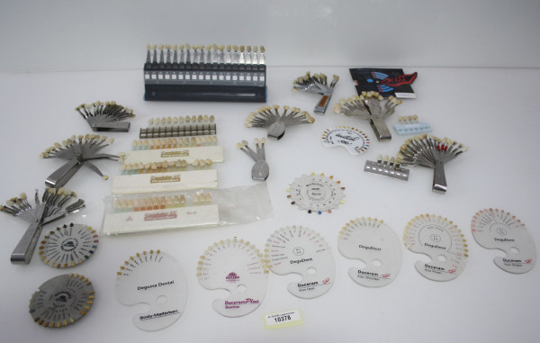 Preview: Farbscala / Farbringe / Shadeguide namhafter Hersteller # 10378