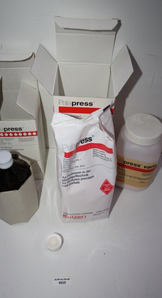 Preview: Dentallabor-Restposten Kaltpolymerisier-Set Palapress tc. #0925