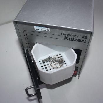 Hochleistungs-Lichtpolymerisationsgerät Dentacolor XS Kulzer # 00668