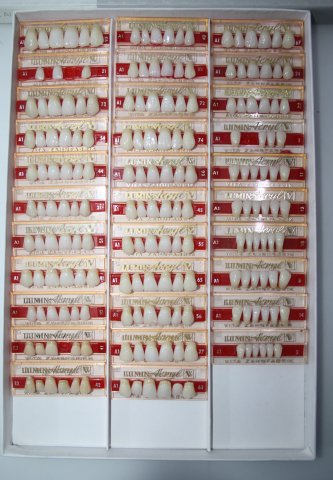 Preview: VITA Anteriores / VITA Physiodens Kunststoff-Frontzähne 3-D-Master # 10279