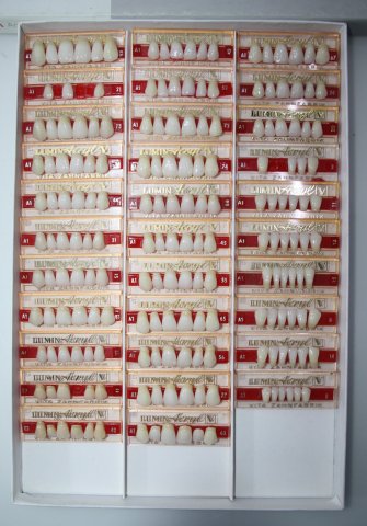 Preview: VITA Anteriores / VITA Physiodens Kunststoff-Frontzähne 3-D-Master # 10279