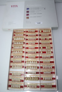 Preview: VITA Anteriores / VITA Physiodens Kunststoff-Frontzähne 3-D-Master # 10288