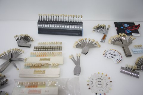 Farbscala / Farbringe / Shadeguide namhafter Hersteller # 10378