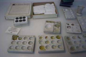 Preview: Diverses Keramik-Equipment # 7087