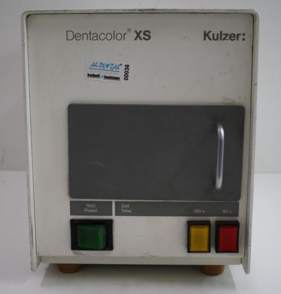 Hochleistungs-Lichtpolymerisationsgerät Dentacolor XS Kulzer # 00036