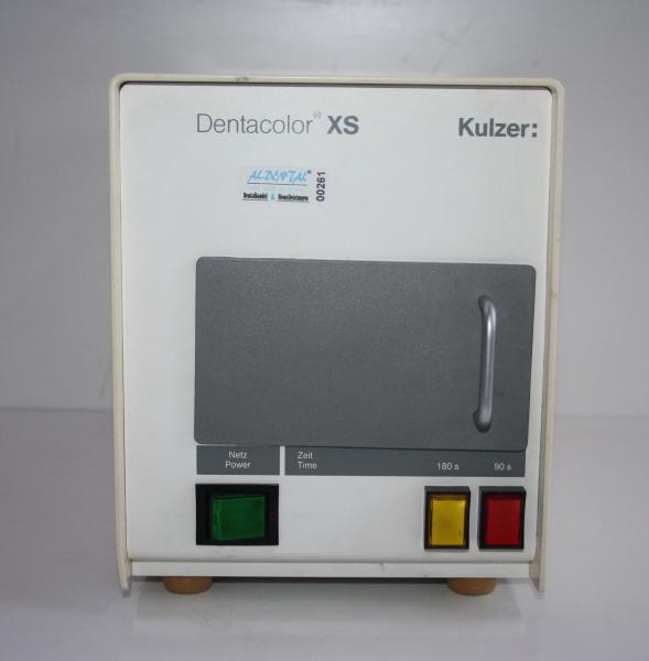 Hochleistungs-Lichtpolymerisationsgerät Dentacolor XS Kulzer # 00261