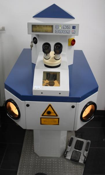 ROFIN Laser / Laserschweißgerät Typ SWMP / A0320 # 01878