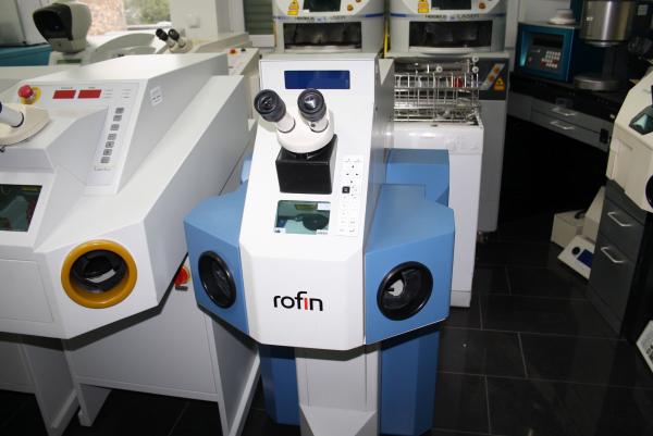 ROFIN Laser / Laserschweißgerät Typ SWMP / A0320 # 01878