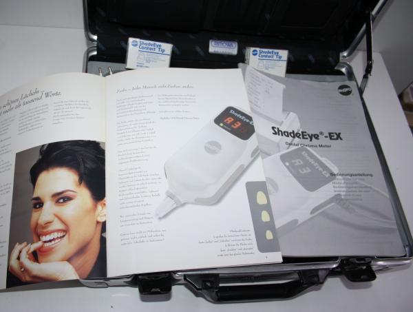 SHOFU ShadeEye-EX Farbbestimmungsgerät / Colorimeter + Printer # 14026