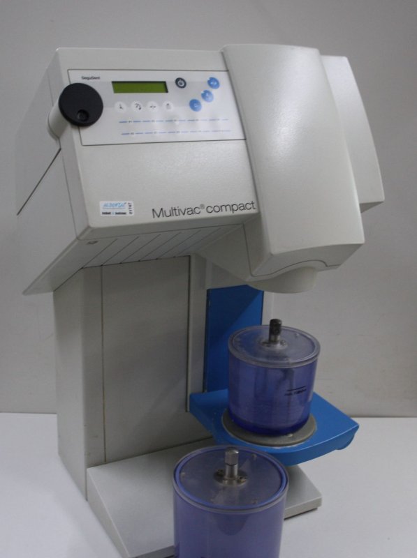 DEGUSSA Vakuumanmischgerät Typ Multivac compact - Standgerät # 01747