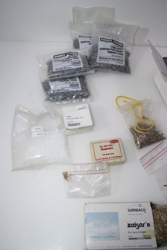 Dentallabor-Restposten Pins, Hülsen für Pinbohrer Pindex etc. # 10490