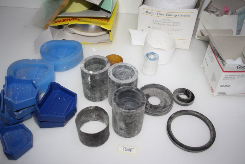 Dentallabor-Restposten diverse Verbrauchsmaterialien # 10228