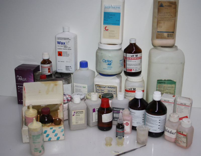 Dentallabor-Restposten diverse Verbrauchsmaterialien # 10234