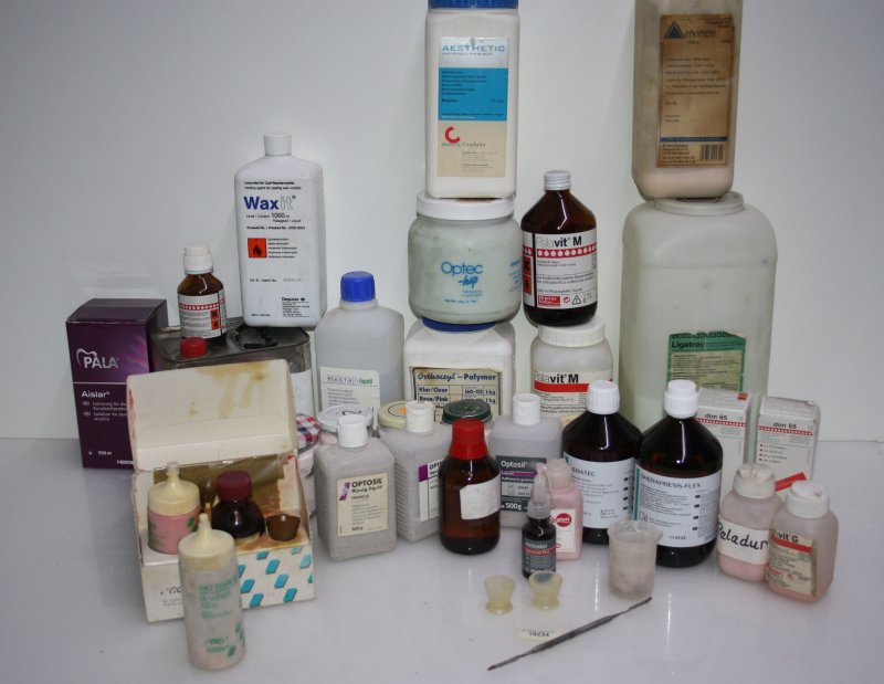 Dentallabor-Restposten diverse Verbrauchsmaterialien # 10234